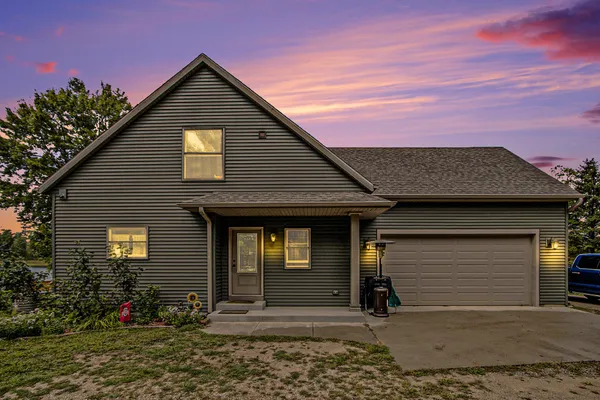 $475,000 | 4075 Kimble Lake Drive, Vicksburg, MI 49097