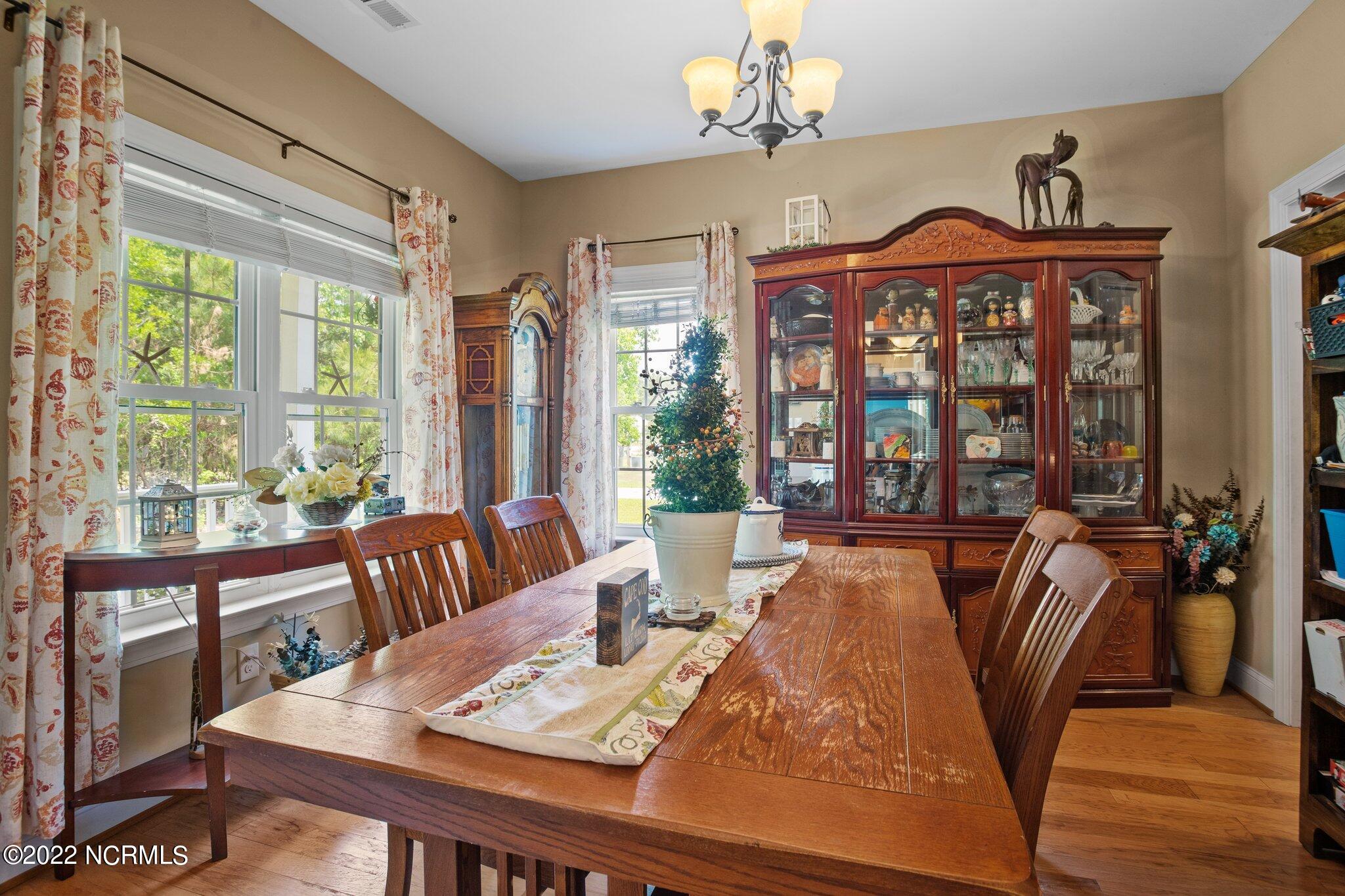 112 Forest Ridge Trail Swansboro, NC 28584 - Photo 14 of 74 43-web-or-mls-DSC05523