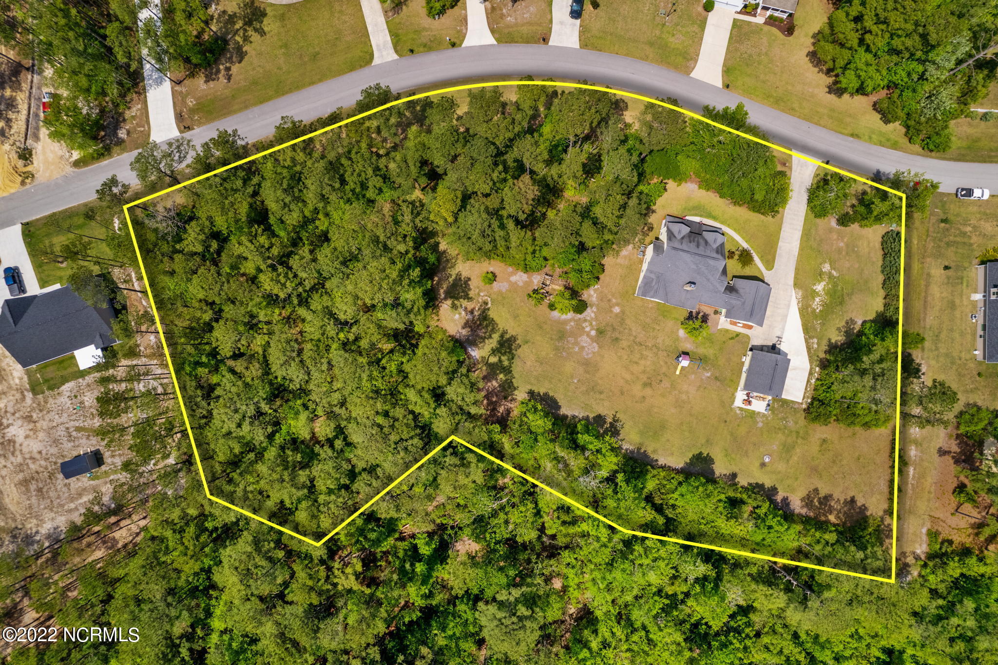 112 Forest Ridge Trail Swansboro, NC 28584 - Photo 7 of 74 74-web-or-mls-DJI_0753 LINES