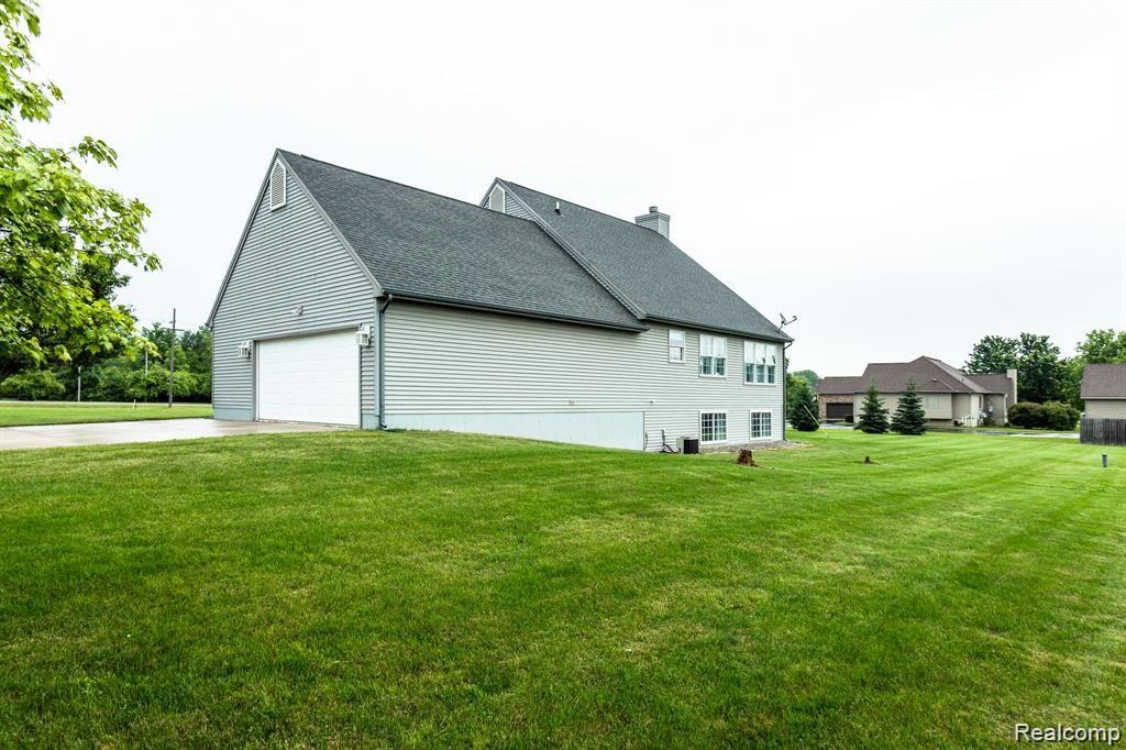 7351 Lapeer Road Goodells, MI 48027 - Photo 6 of 54