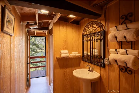 $625,000 | 65 Big Bear Boulevard, Big Bear Lake, CA 92305