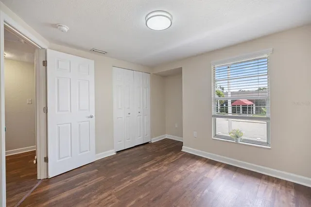 $1,800 | 960 Highland Street, Sarasota, FL 34234