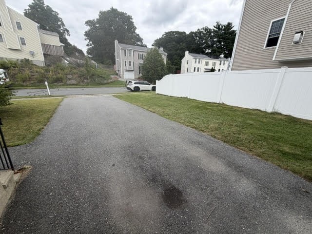 4 Pearlbush Path Worcester, MA 01607 - Photo 5 of 39 Gallery Image 5