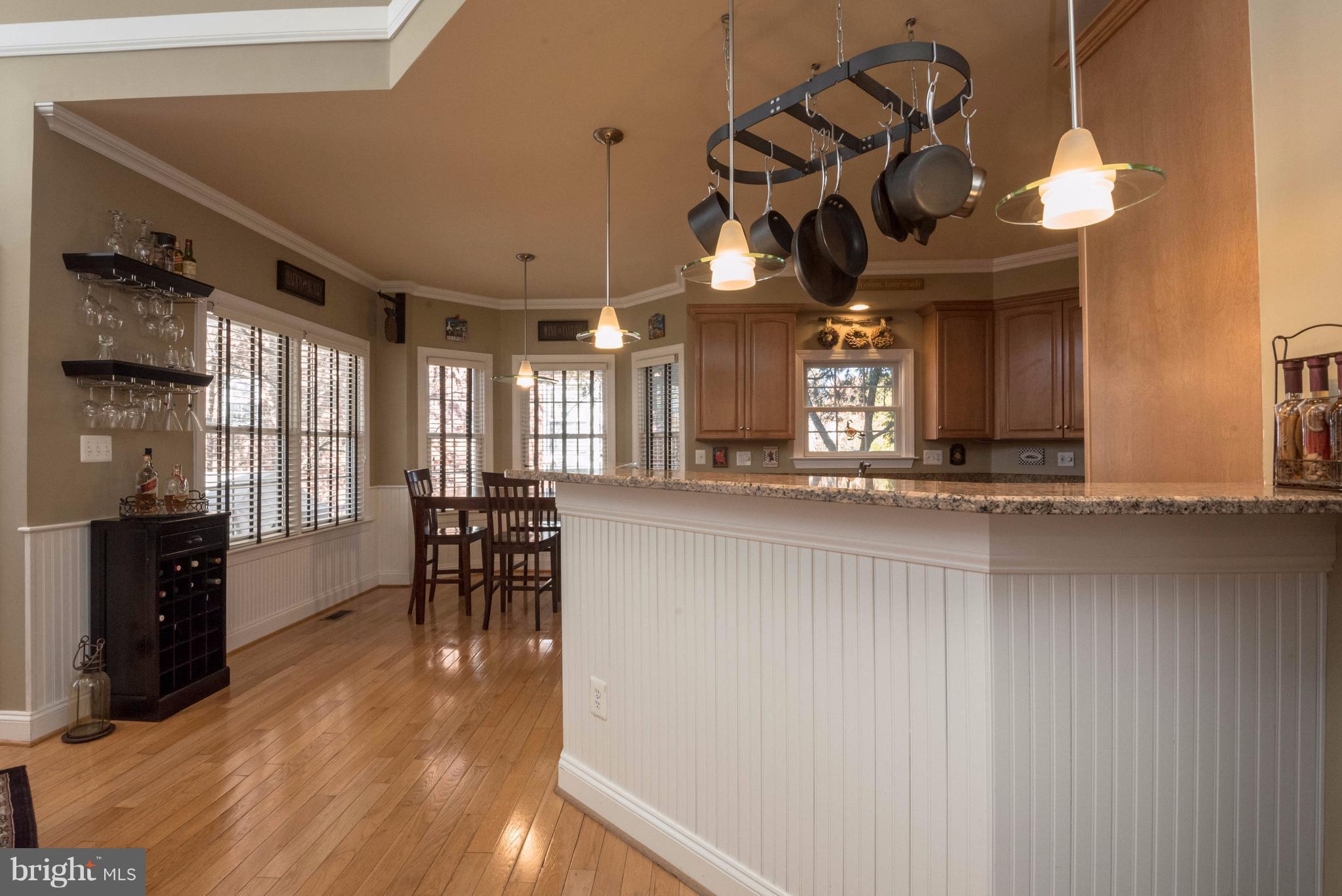 7740 West Shore Road Pasadena, MD 21122 - Photo 13 of 30 Granite Kitchen Bar