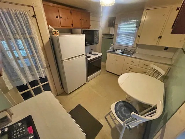 $279,000 | 146 Berkshire Trail West, Goshen, MA 01032