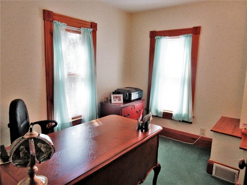 230 Compton Road Sewickley, PA 15143 - Photo 18 of 24 Bedroom 3 is currently used as an office.