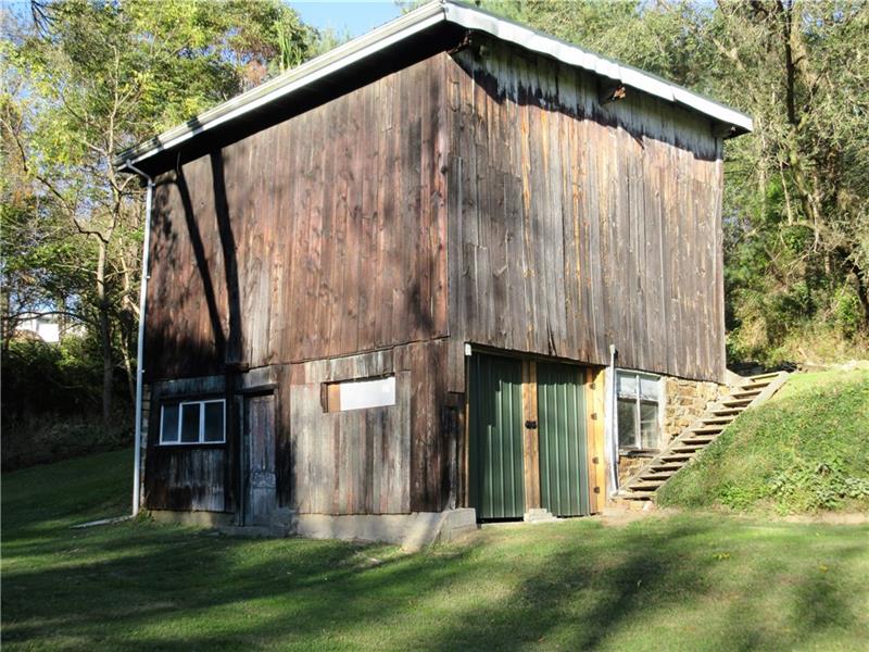 230 Compton Road Sewickley, PA 15143 - Photo 23 of 24 25' x 25' Barn