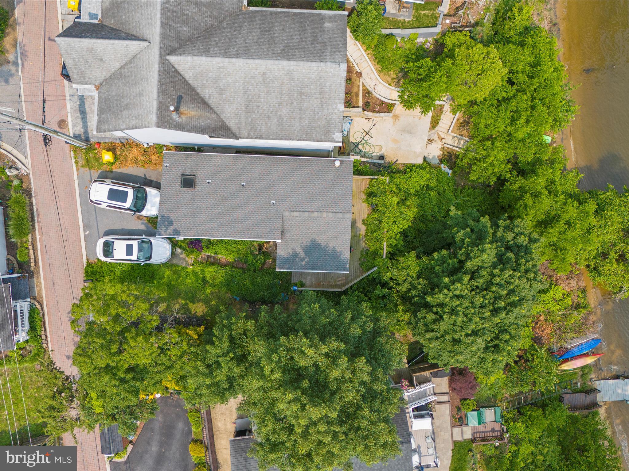 8 Shorewalk Road Riva, MD 21140 - Photo 18 of 20 an aerial view of a house with a yard and garden