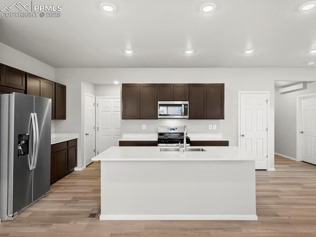 6786 Roundtail Way Colorado Springs, CO 80925 - Photo 4 of 24