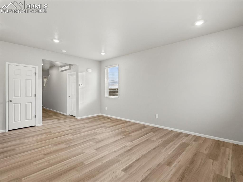 6786 Roundtail Way Colorado Springs, CO 80925 - Photo 9 of 24