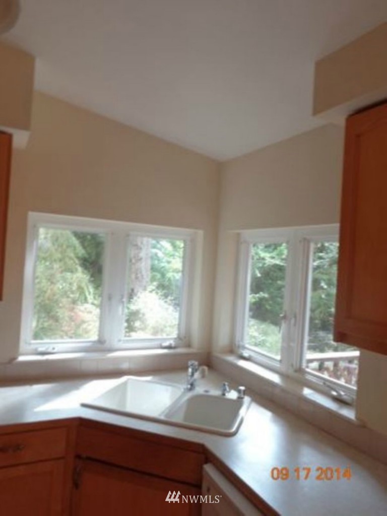 495 Beckett Point Road Port Townsend, WA 98368 - Photo 8 of 8 Gallery Image 8