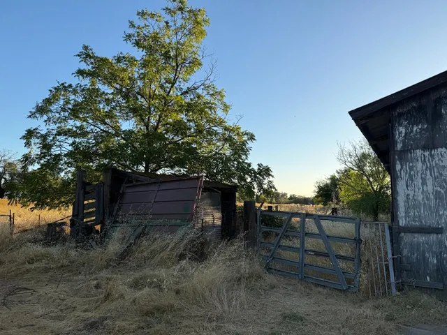 a view of outdoor space