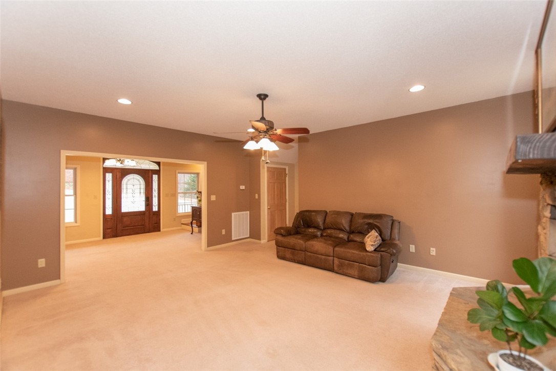 142 Fowler Road Anderson, SC 29625 - Photo 4 of 38 View to foyer from livingroom