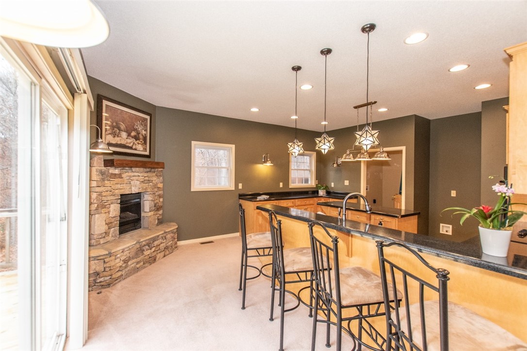 142 Fowler Road Anderson, SC 29625 - Photo 10 of 38 Kitchen dining area