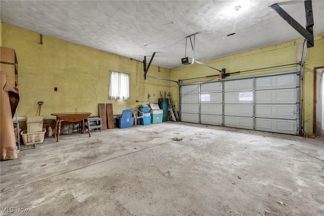 1140 Keefer Road Girard, OH 44420 - Photo 39 of 49 Garage with a garage door opener