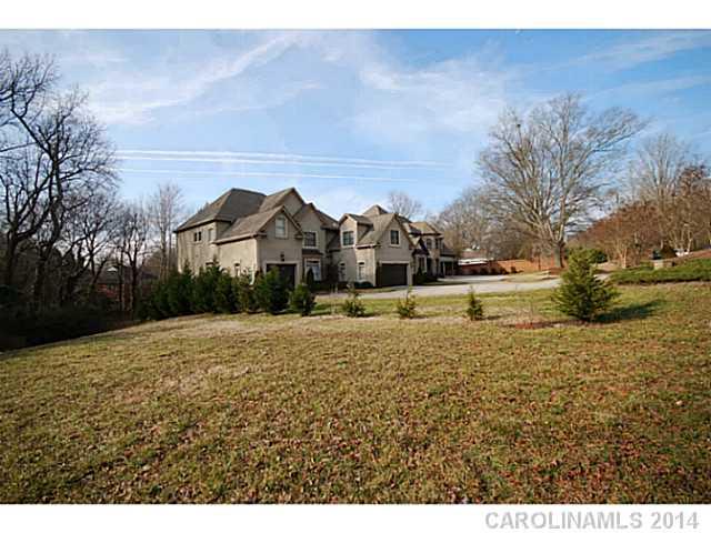 7944 Park Road, Unit 3 Charlotte, NC 28210 - Photo 4 of 6 Gallery Image 4