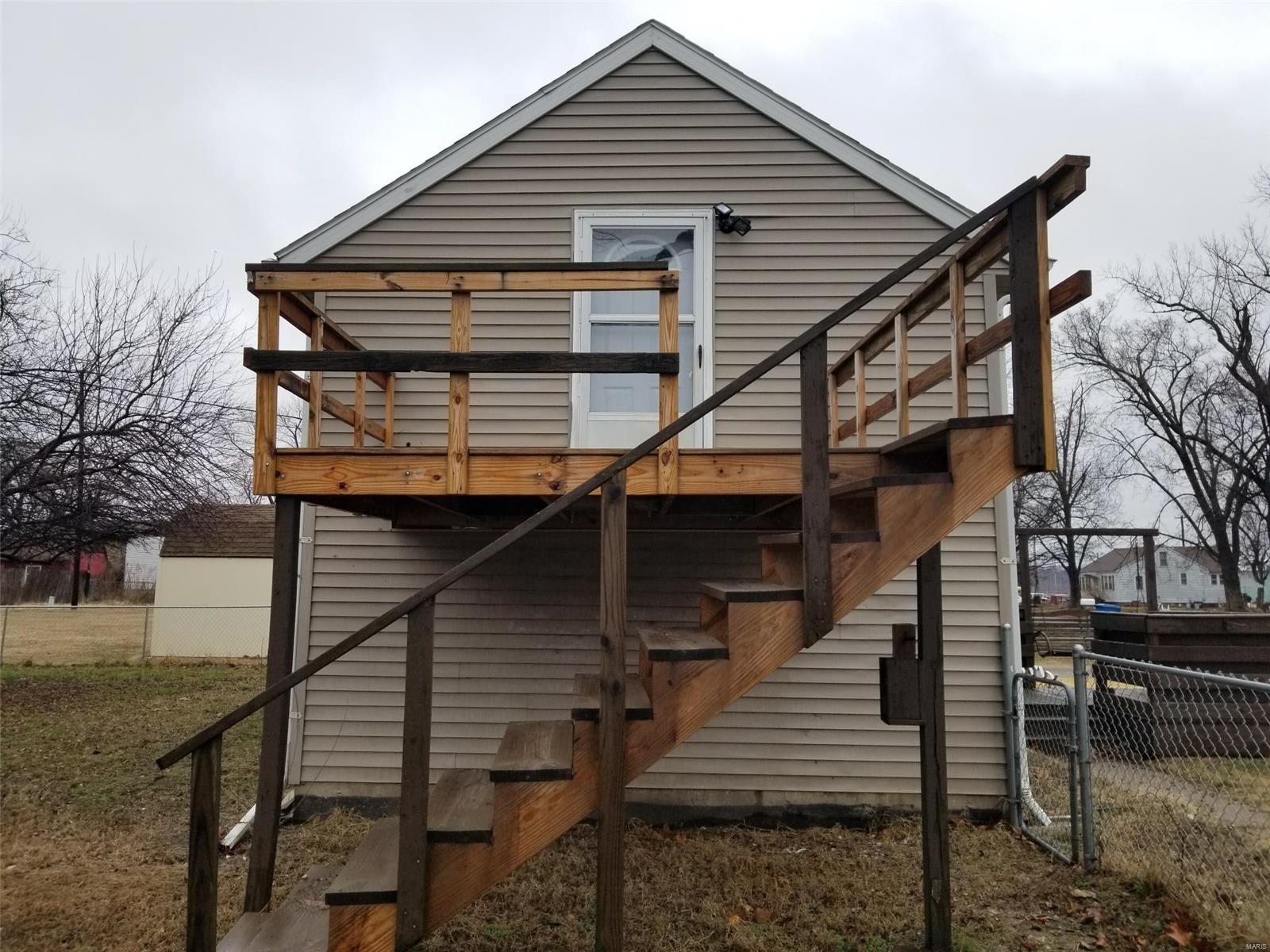 113 Prairie Avenue South Roxana, IL 62087 - Photo 8 of 24