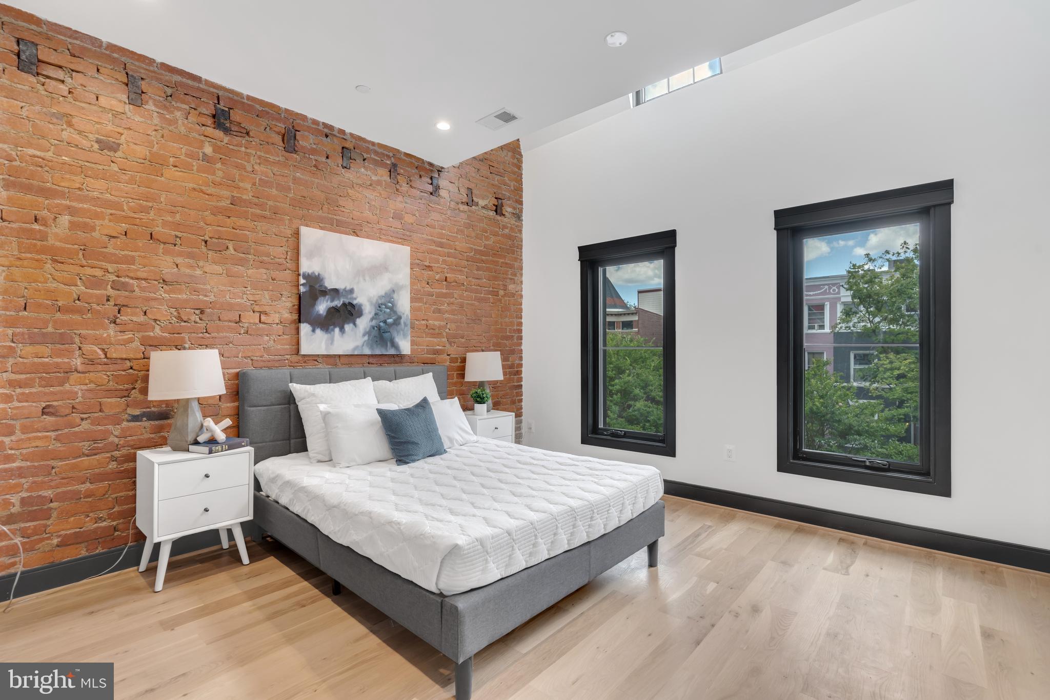 39 V Street Northwest Washington, DC 20001 - Photo 23 of 68