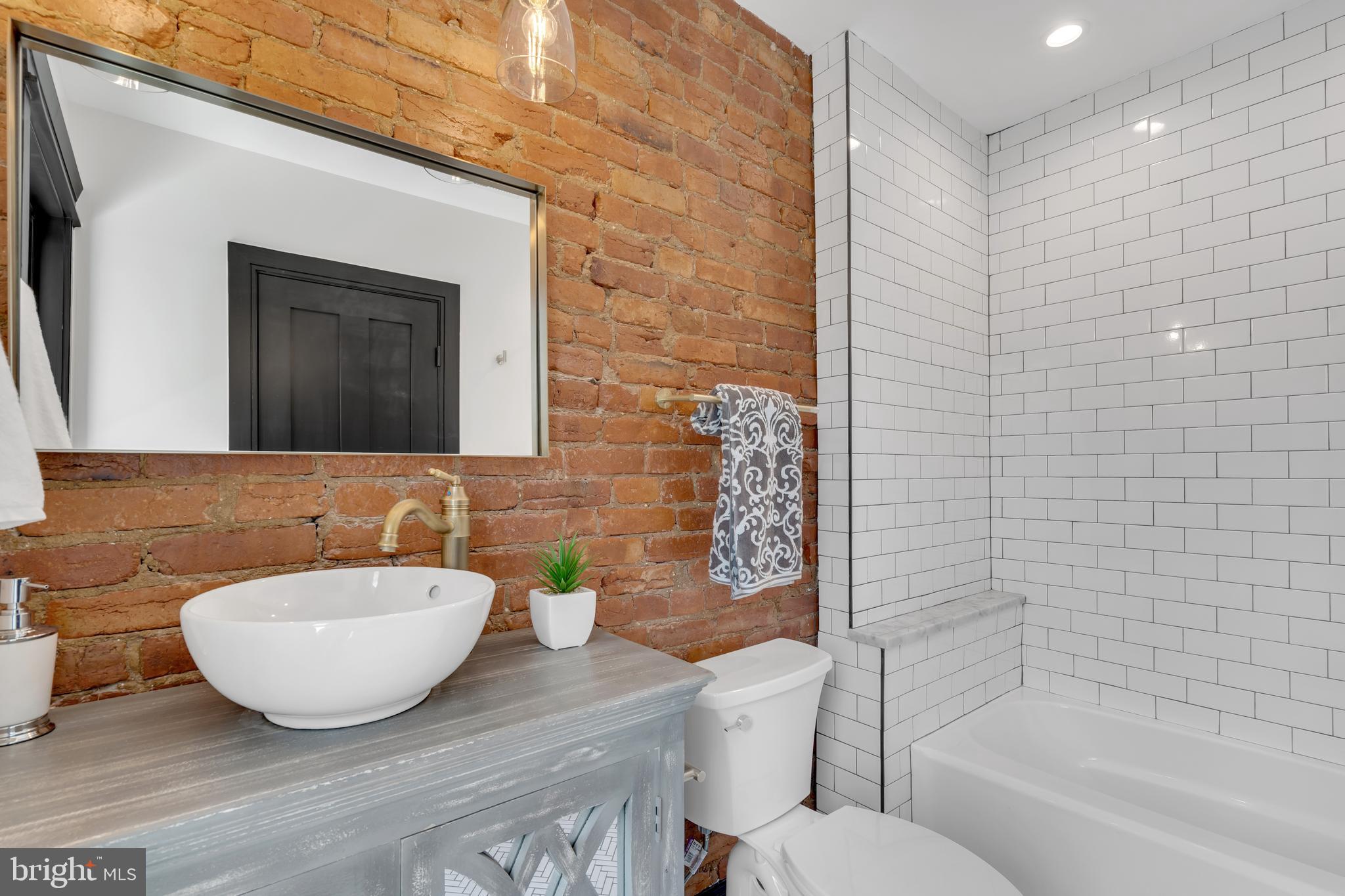 39 V Street Northwest Washington, DC 20001 - Photo 27 of 68