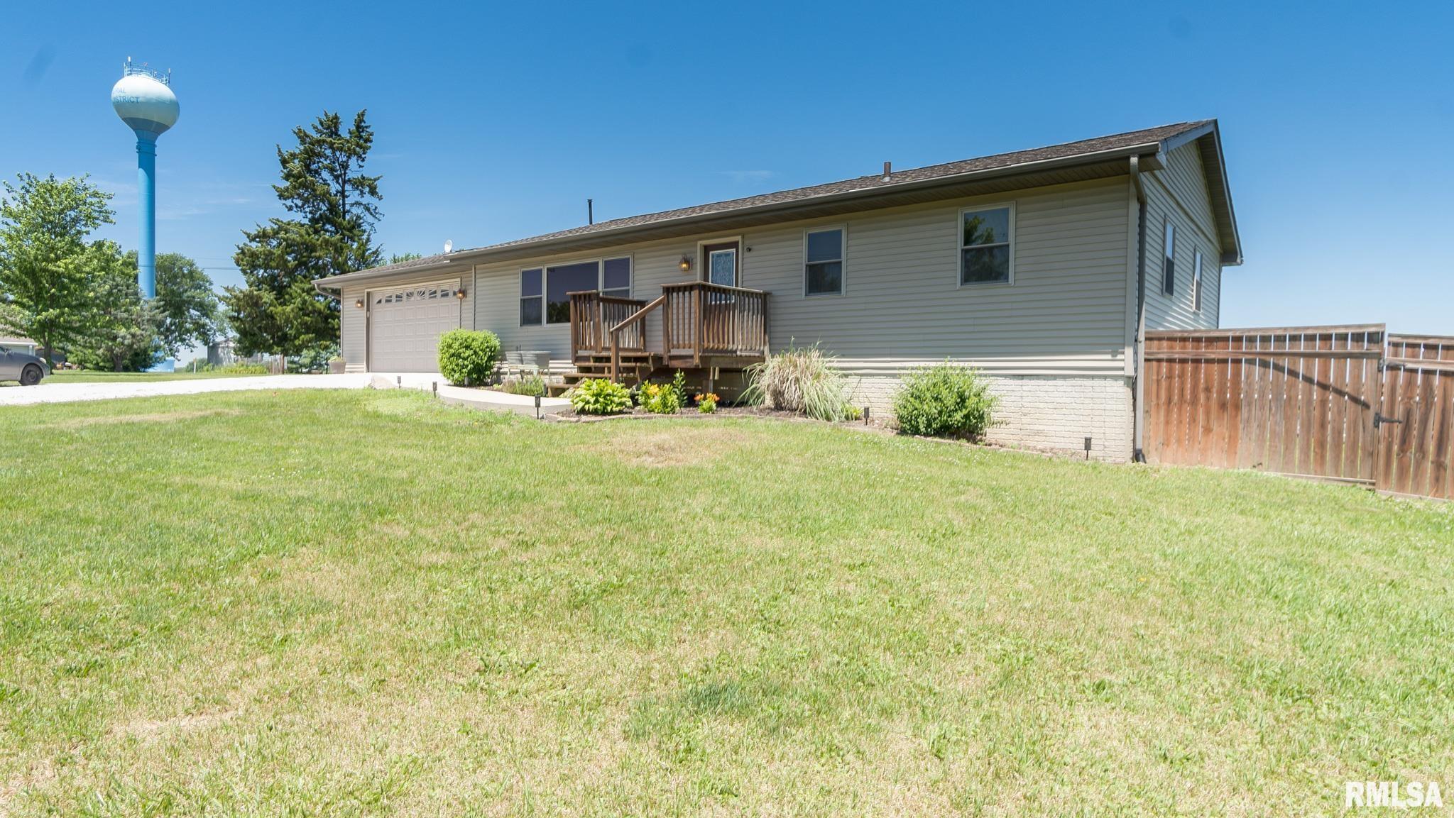 18609 West Farmington Road Trivoli, IL 61569 - Photo 1 of 46