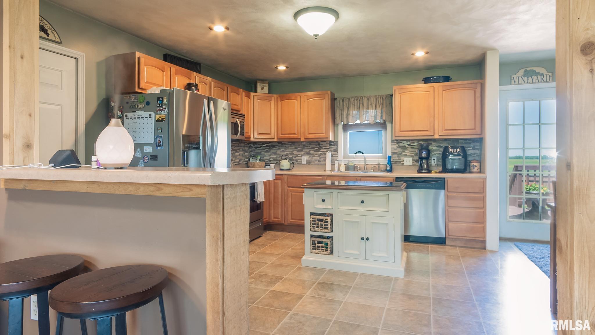 18609 West Farmington Road Trivoli, IL 61569 - Photo 15 of 46