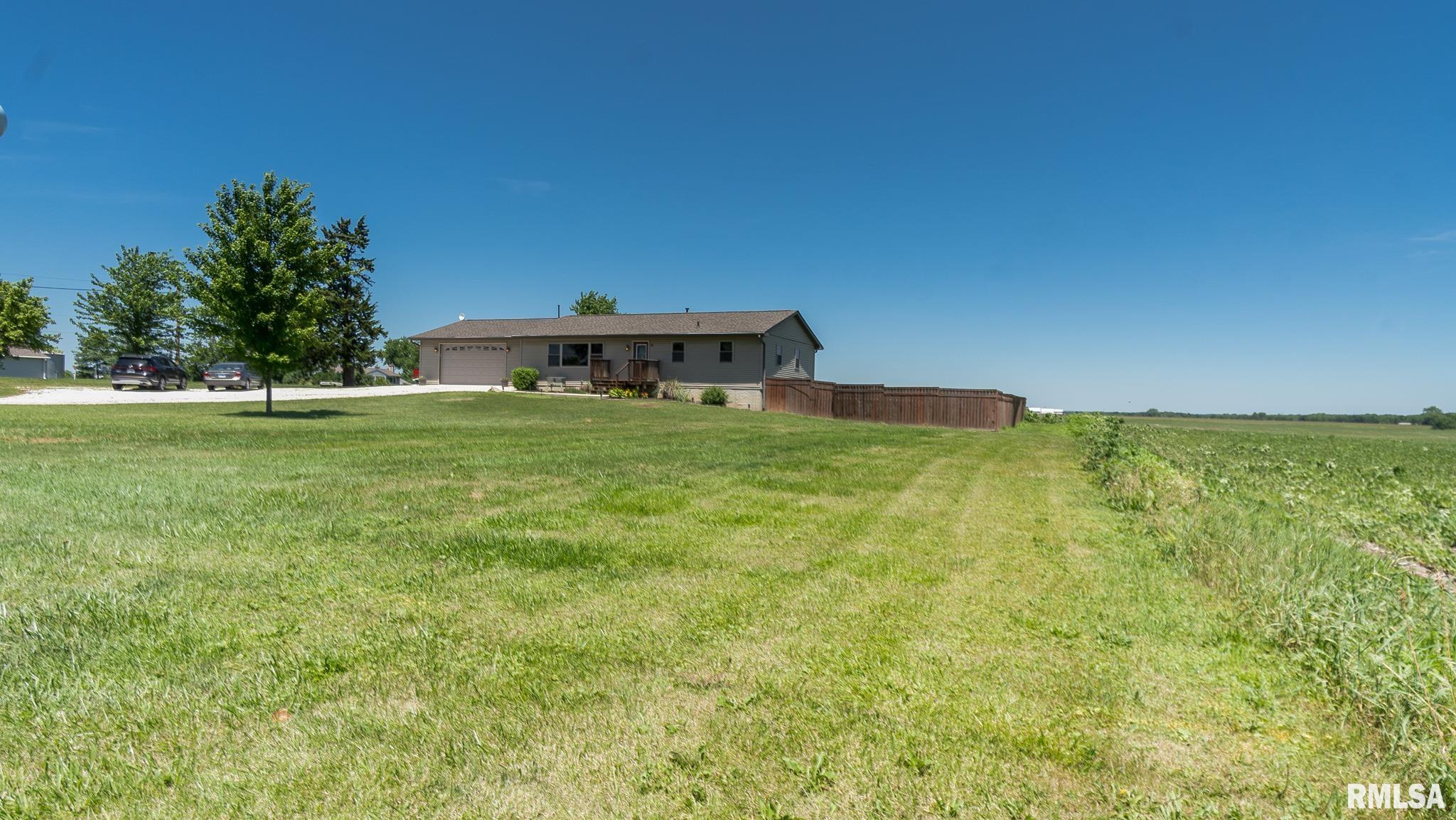 18609 West Farmington Road Trivoli, IL 61569 - Photo 4 of 46