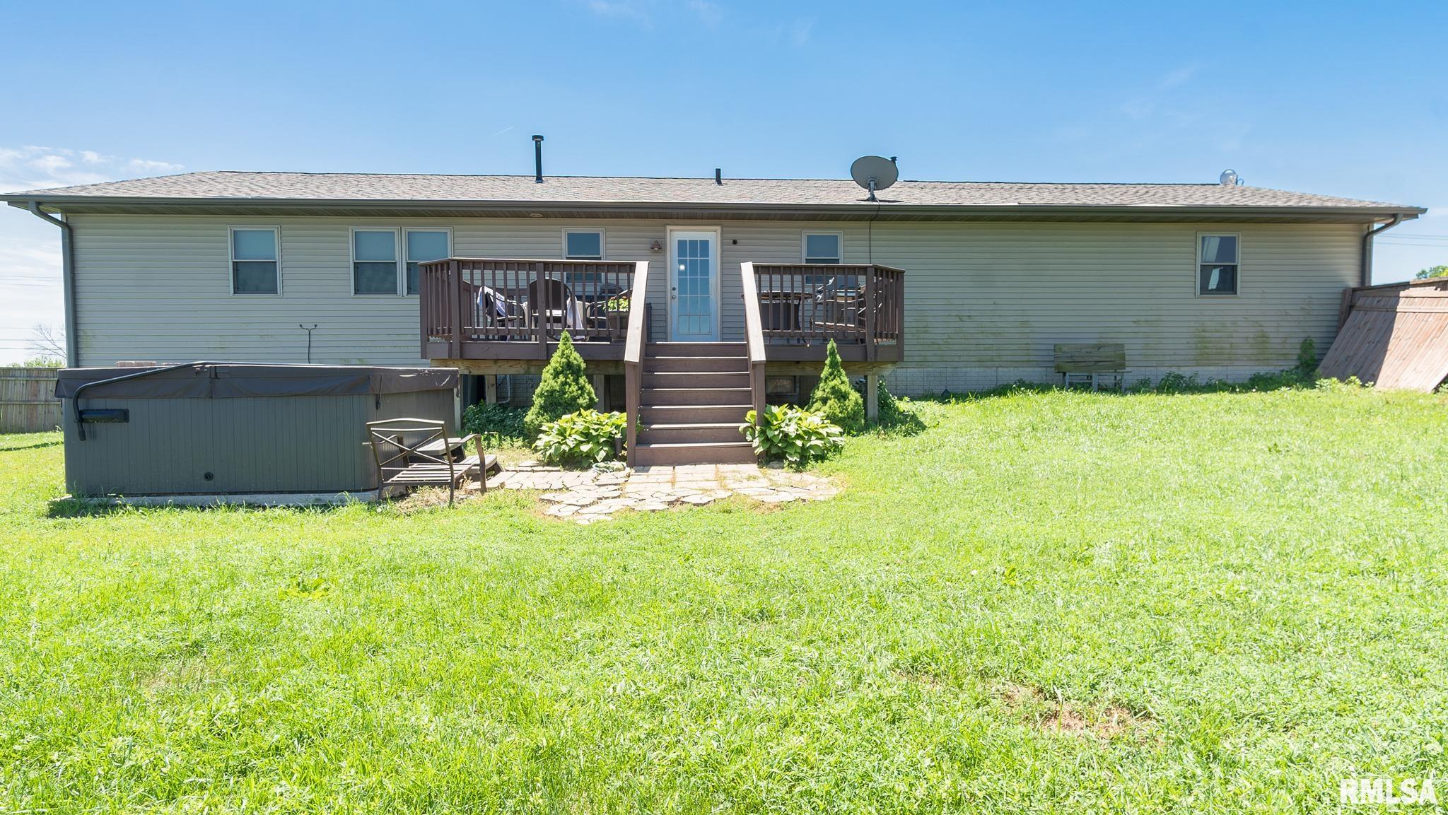 18609 West Farmington Road Trivoli, IL 61569 - Photo 43 of 46