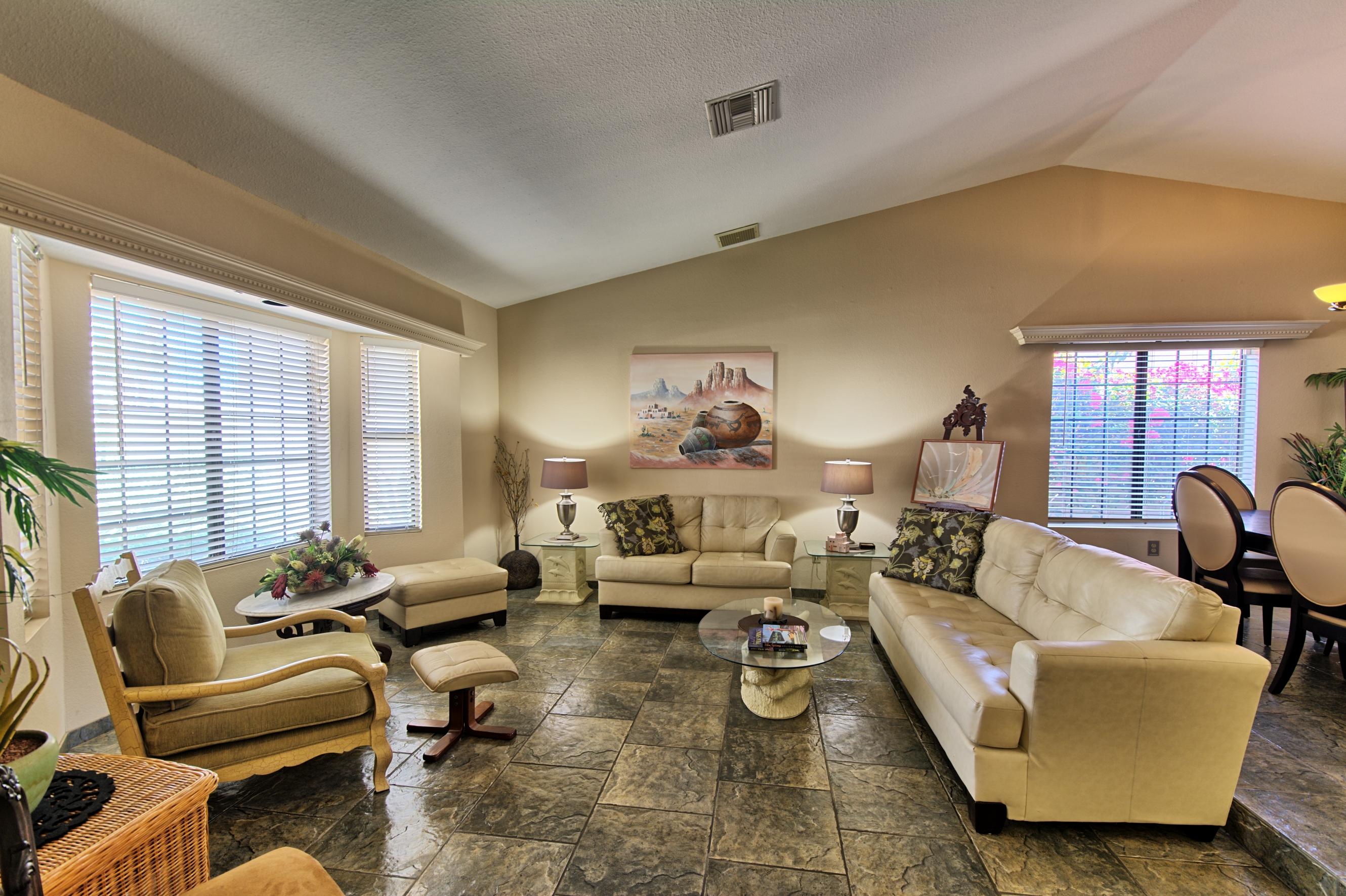 68951 Risueno Road Cathedral City, CA 92234 - Photo 2 of 29 Livingroom 1