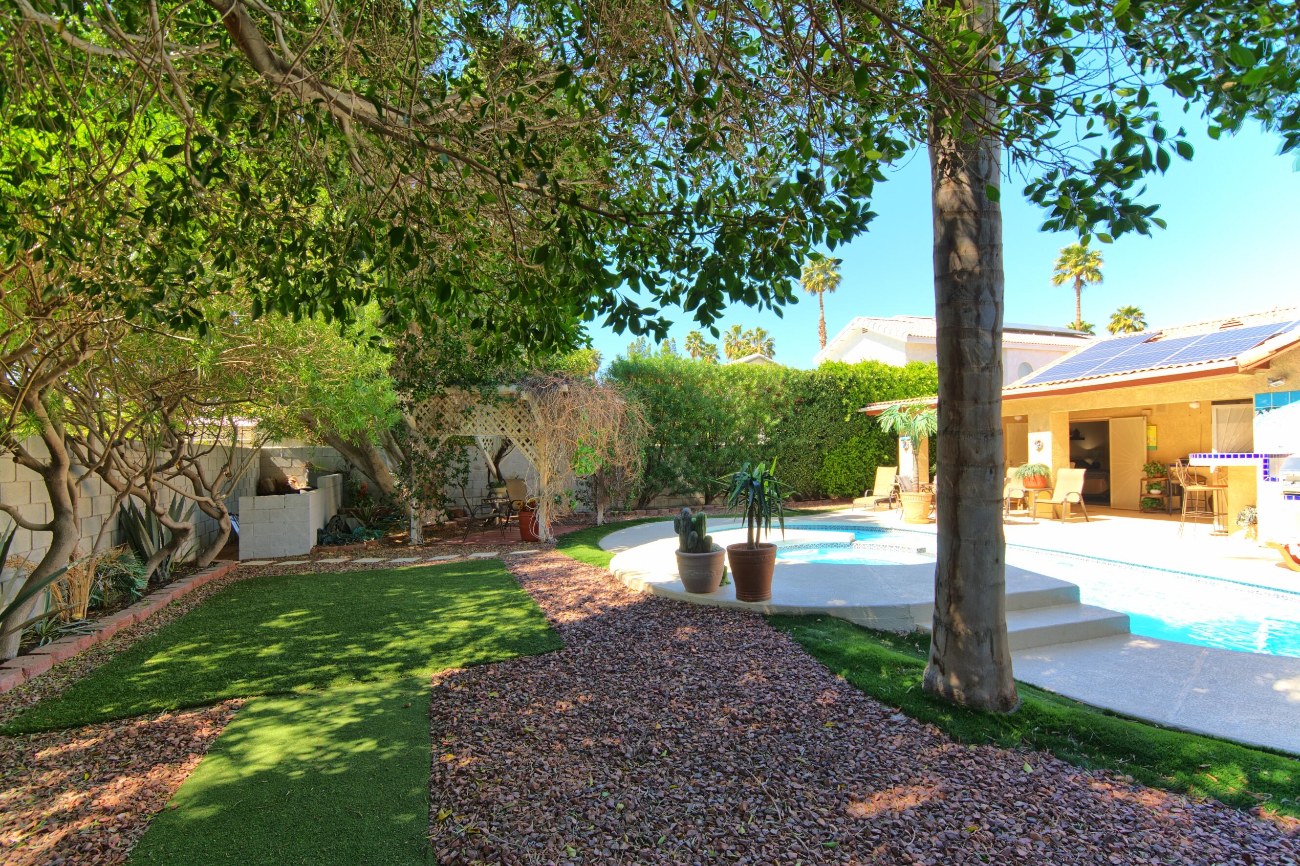 68951 Risueno Road Cathedral City, CA 92234 - Photo 14 of 29 Back Garden 7