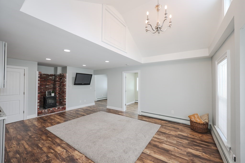 206 Dearborn Road Pembroke, NH 03275 - Photo 37 of 42 Gallery Image 37