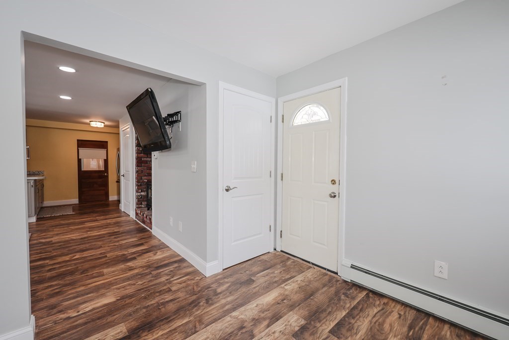 206 Dearborn Road Pembroke, NH 03275 - Photo 40 of 42 Gallery Image 40