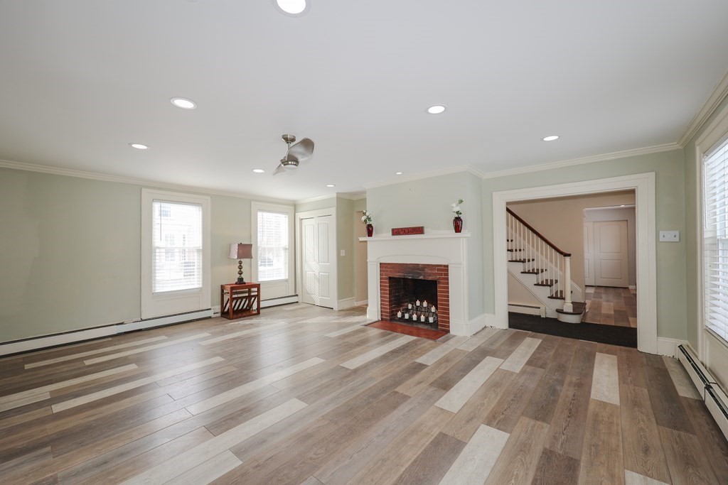 206 Dearborn Road Pembroke, NH 03275 - Photo 9 of 42 Gallery Image 9