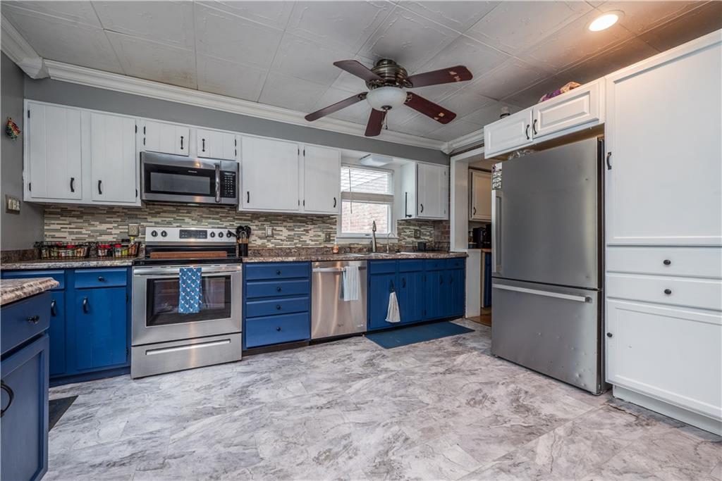 556 Highview Road Pittsburgh, PA 15234 - Photo 11 of 49 Gallery Image 11