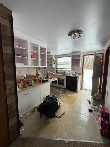 $49,900 | 609 Carr Road, Muskegon, MI 49442