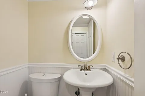 $375,000 | 409 Smith Avenue, Unit 105, Chapel Hill, NC 27516