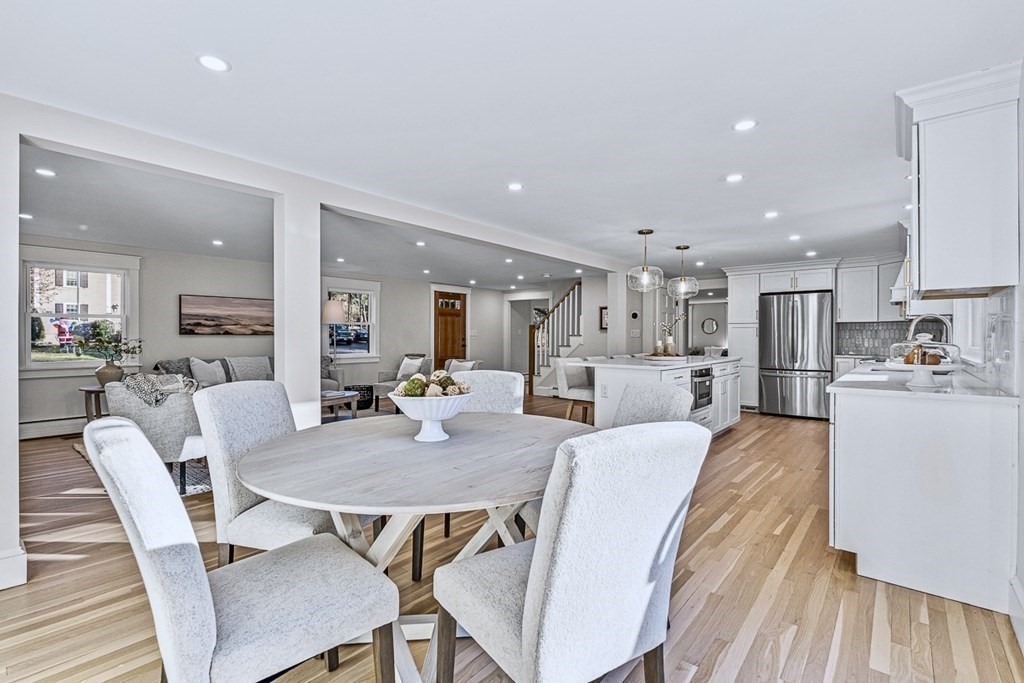 9 Candlewood Road Lynnfield, MA 01940 - Photo 8 of 42 Gallery Image 8