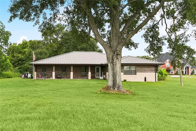 $299,000 | 12228 Highway 23, Belle Chasse, LA 70037