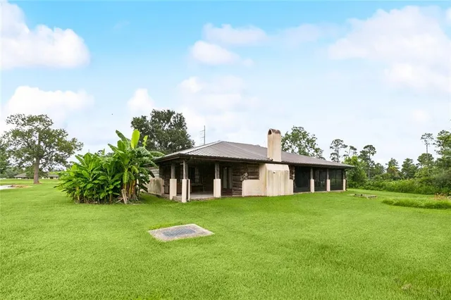 $299,000 | 12228 Highway 23, Belle Chasse, LA 70037