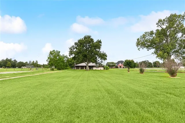 $299,000 | 12228 Highway 23, Belle Chasse, LA 70037