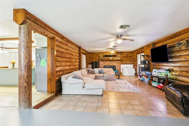 $299,000 | 12228 Highway 23, Belle Chasse, LA 70037