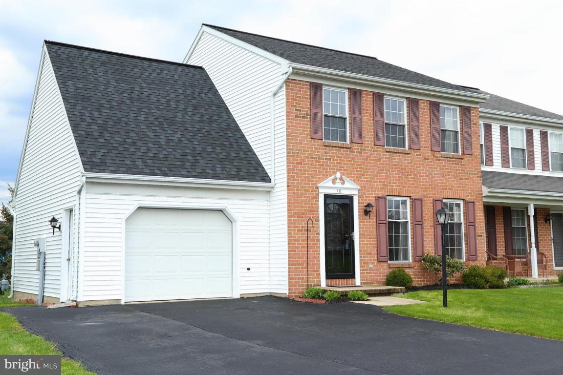 10 Limestone Court Lititz, PA 17543 - Photo 1 of 9