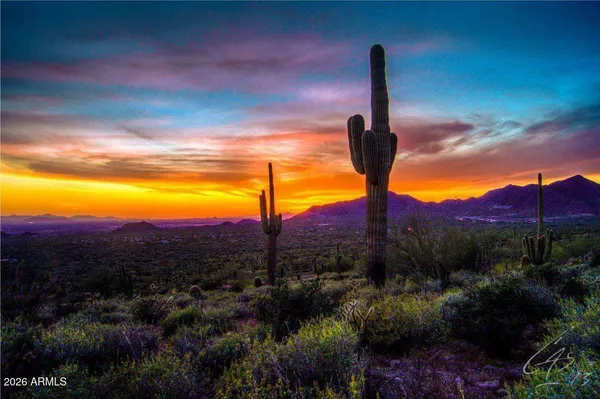 $335,000 | 7300 North Dreamy Draw Drive, Unit 103, Phoenix, AZ 85020