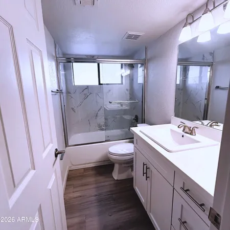 $335,000 | 7300 North Dreamy Draw Drive, Unit 103, Phoenix, AZ 85020