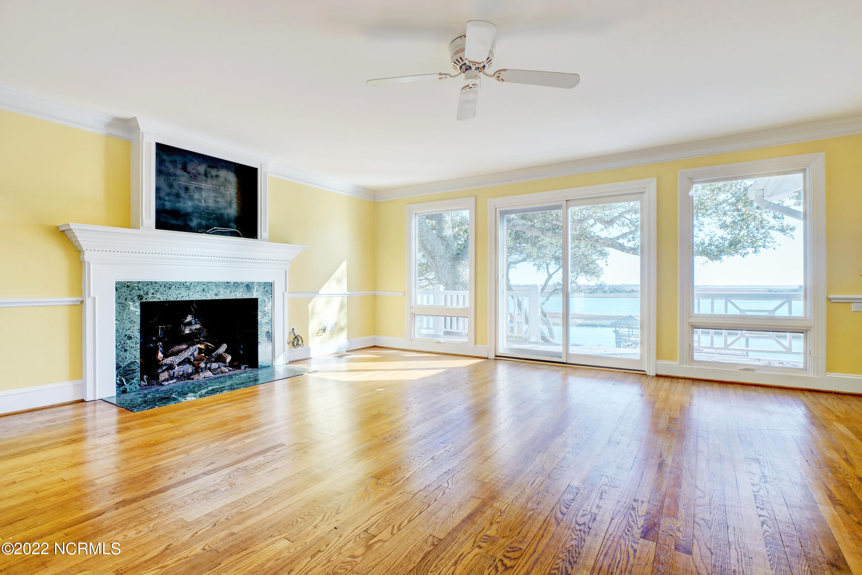 356 Olde Point Loop Hampstead, NC 28443 - Photo 10 of 45 P9299022_3_4_5_6_7_8