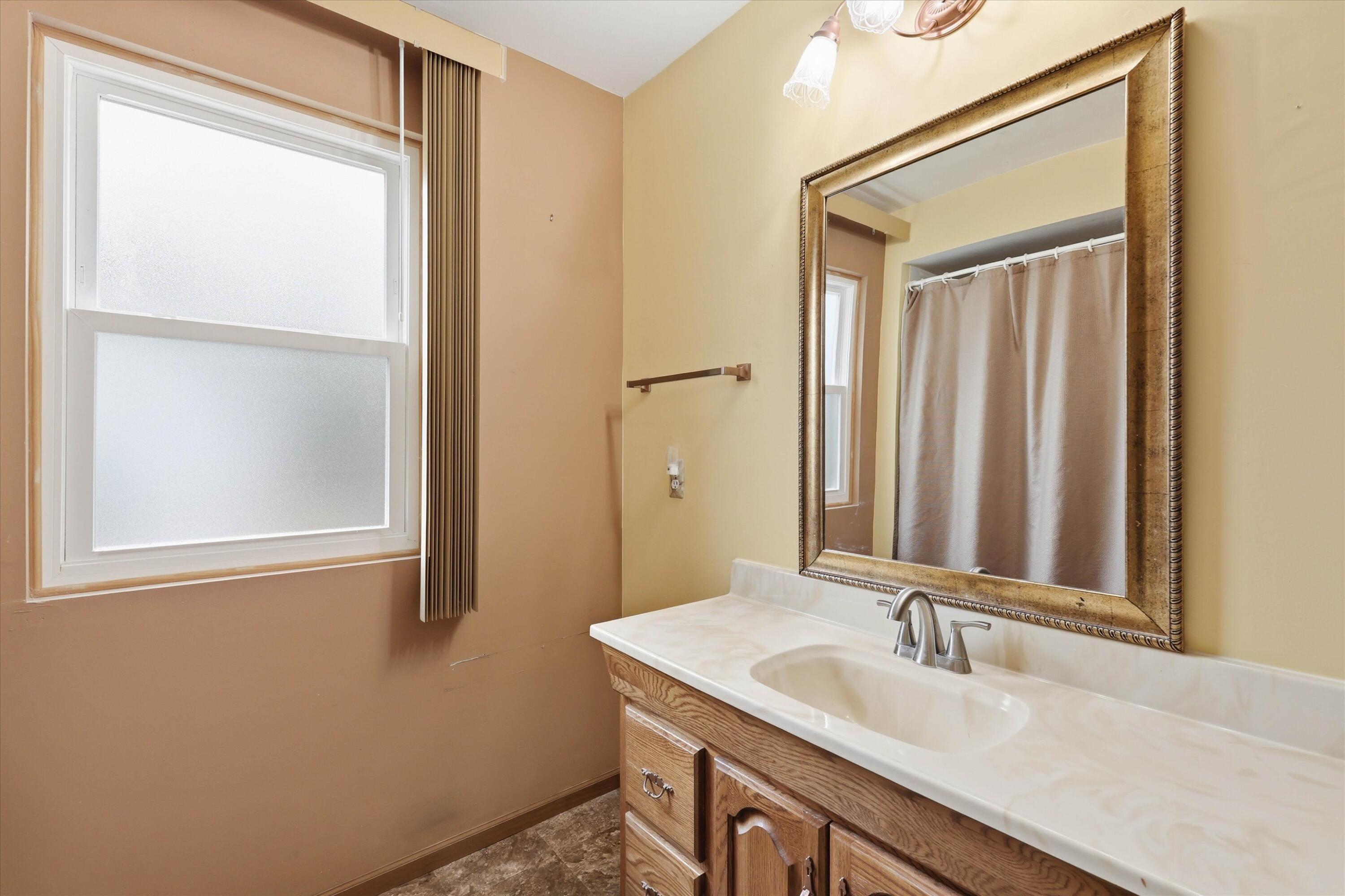W7109 Dakota Avenue Springfield, WI 53964 - Photo 13 of 43 11-W7109 Dakota Avenue-11