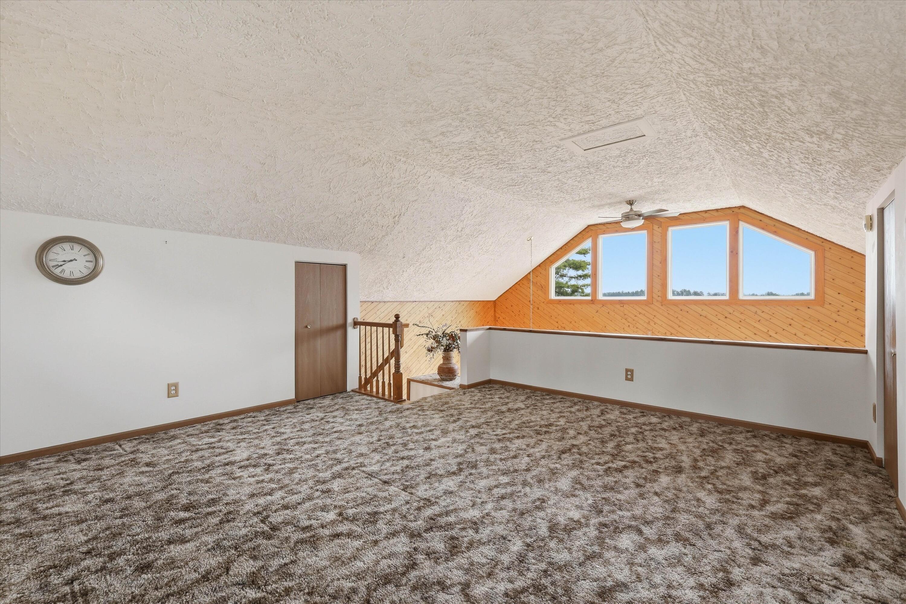 W7109 Dakota Avenue Springfield, WI 53964 - Photo 21 of 43 18-W7109 Dakota Avenue-18
