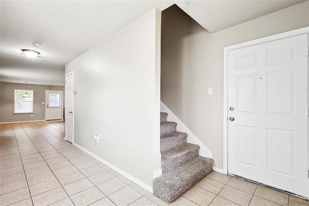 819 Parkplace Ridge Princeton, TX 75407 - Photo 4 of 19