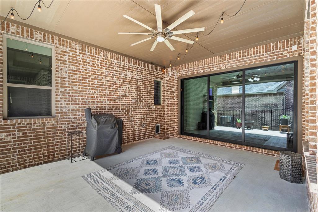1108 Granada Drive Allen, TX 75013 - Photo 40 of 40 a view of a livingroom with a dinning area