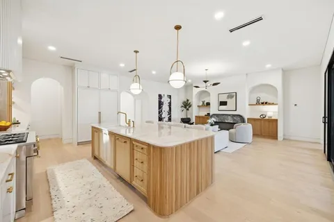 $2,050,000 | 2015 Euclid Avenue, Dallas, TX 75206