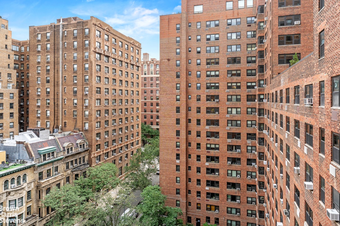 11 Riverside Drive, Unit 11AW Manhattan, NY 10023 - Photo 2 of 13 a view of a building